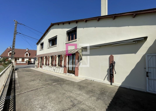 
Maison Monceau Le Neuf Et Faucou 4 pièce(s) 139 m2
