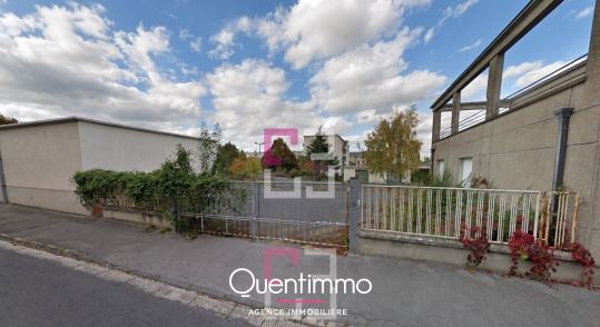 
À VENDRE ? BEAU TERRAIN DE 2 117 m² AVEC GARAGE ET ACCÈS PRIVATIF ? LAON
