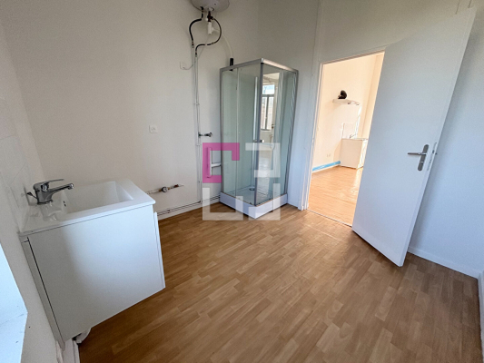 
Appartement Guise  2 pièce(s) 59 m2
