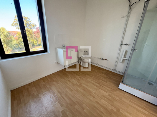 
Appartement Guise  2 pièce(s) 59 m2
